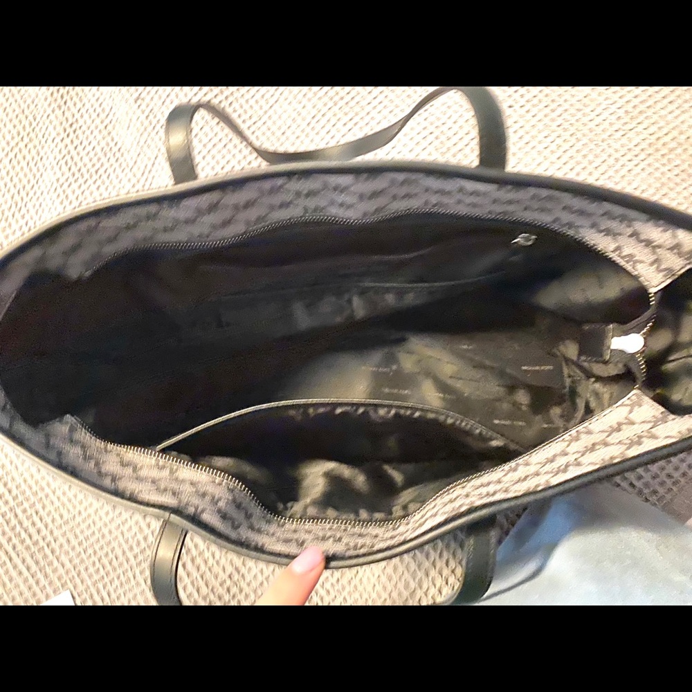 Michael Kors Emry Tote Bag View 6